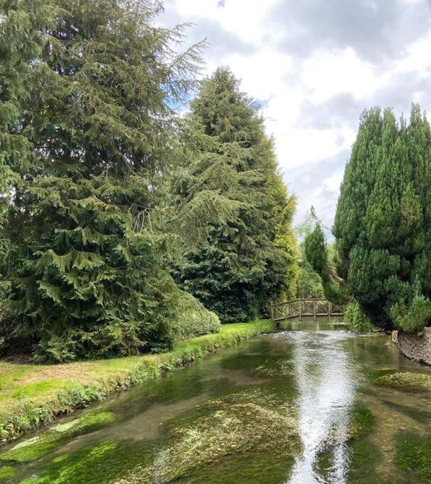 Little Gem Cottage Luxury Cottage Bourton, Dog Friendly, Parking, Gdn Exterior photo